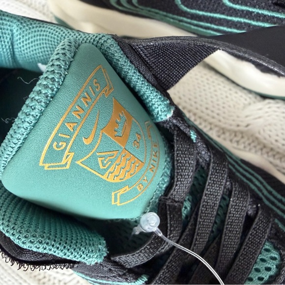 Nike Boys Shoes Giannis Immortality 4 SE BB Size 8 8C Toddler Sneakers
NEW - Picture 9 of 10